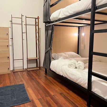 House Ju Hostel Μπανγκόκ Εξωτερικό φωτογραφία