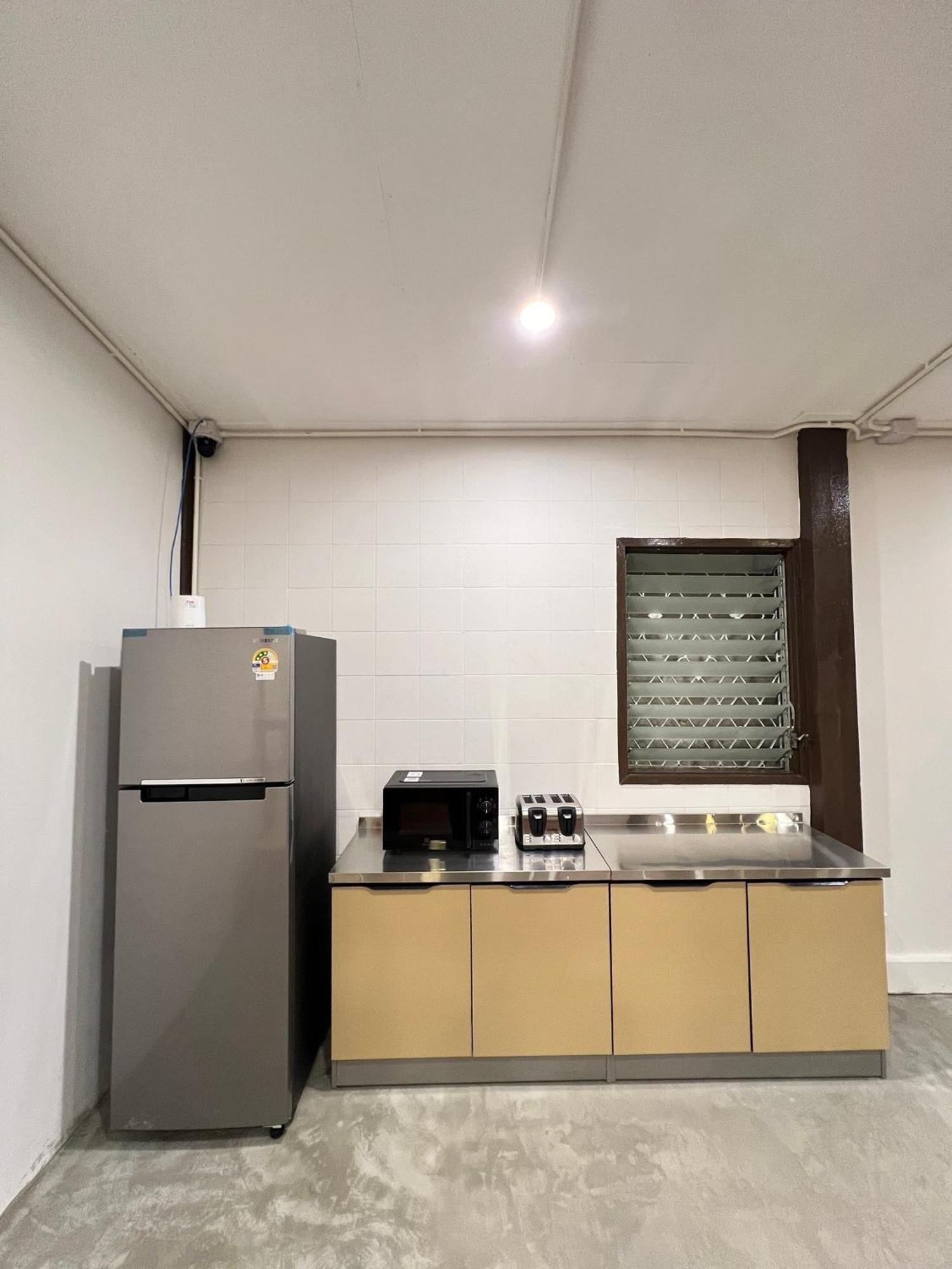 House Ju Hostel Μπανγκόκ Εξωτερικό φωτογραφία