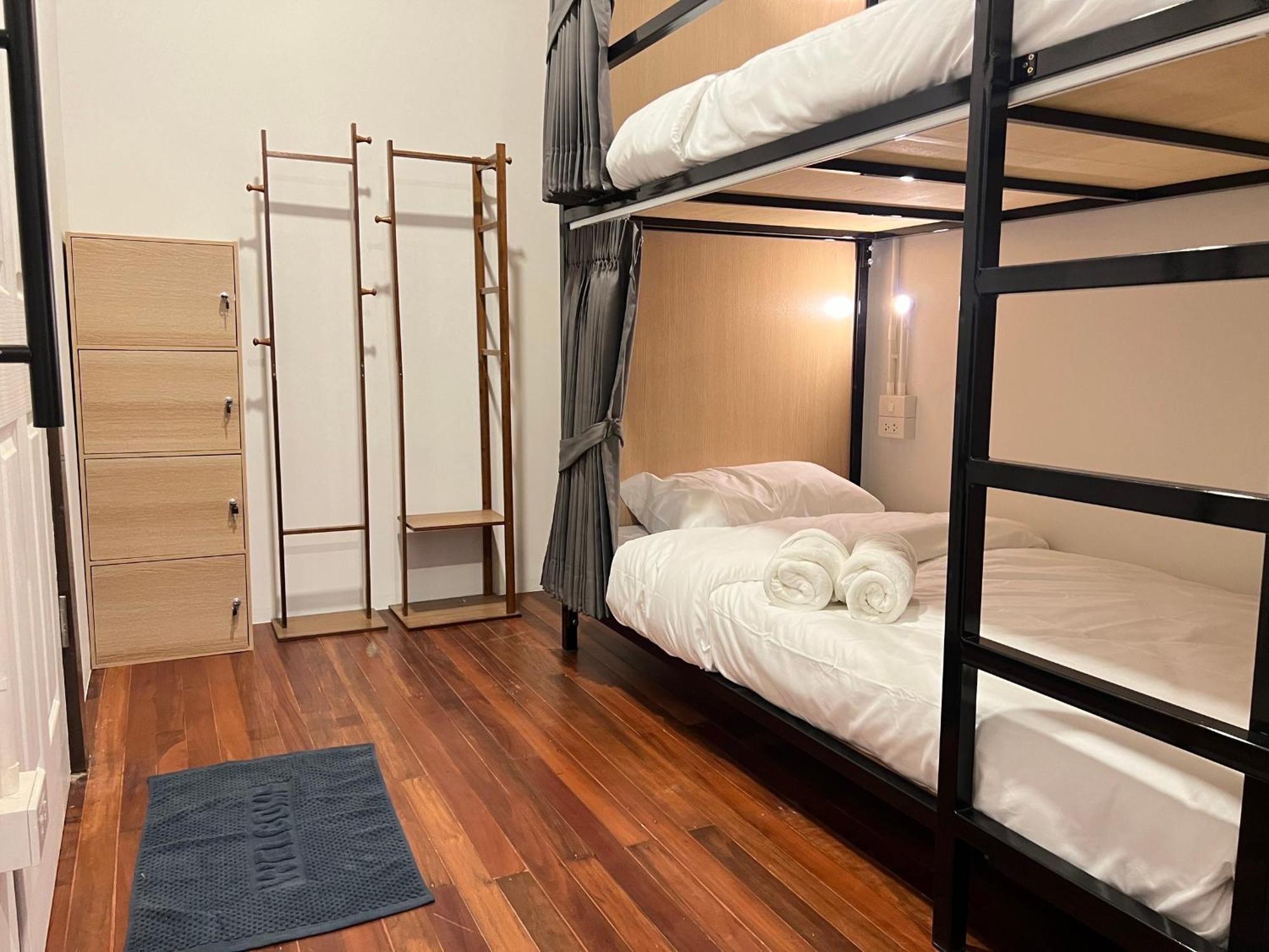 House Ju Hostel Μπανγκόκ Εξωτερικό φωτογραφία